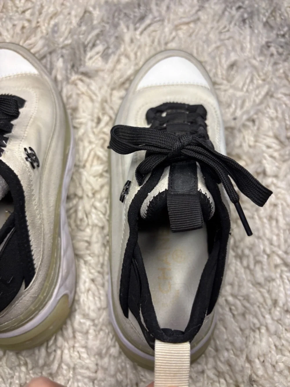 CHANEL Velvet calfskin mixed fibers CC sneakers 37 White grey yellow - Picture 7 of 7